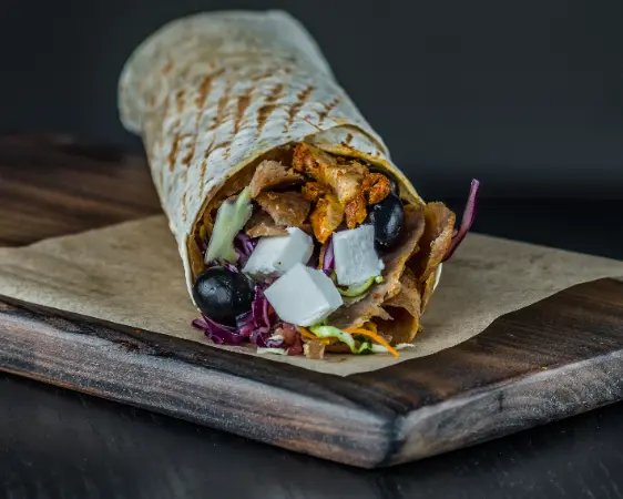 Kanapka Grecka Kebab Feta Oliwki Cyrus Kebab Legnica