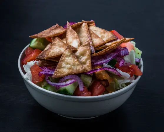 Sałatka Szefa Warzywa Grzanki Cyrus Kebab Legnica